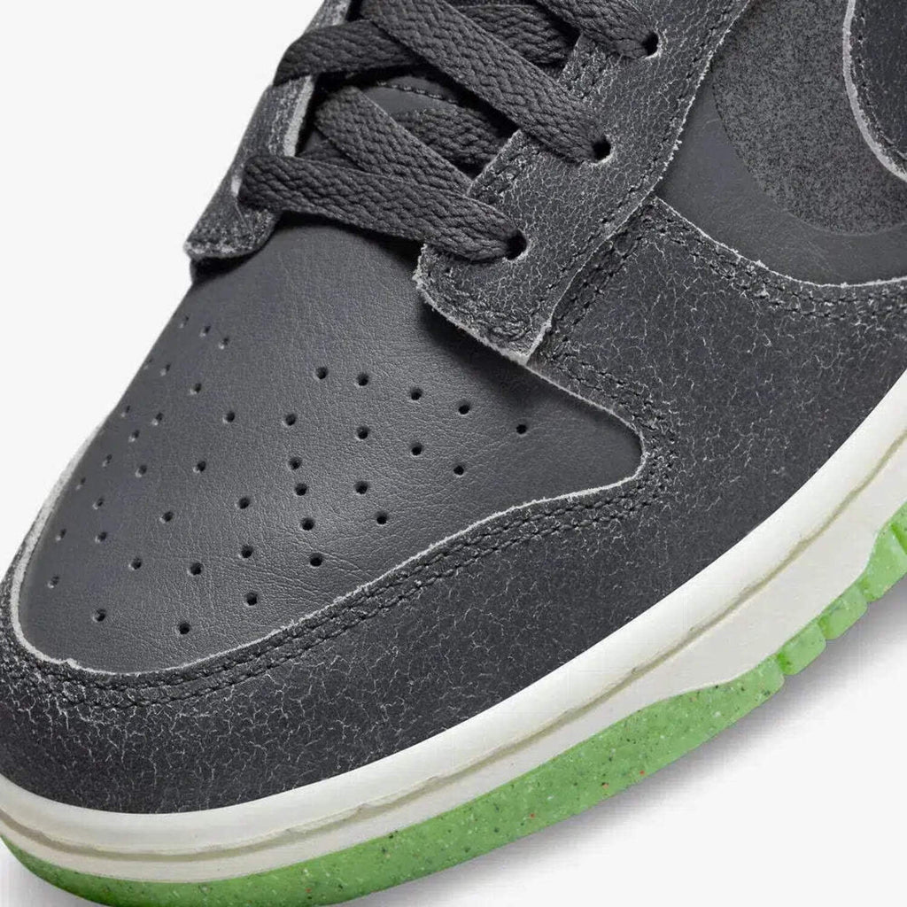 Men's Low Retro Shoes P23508