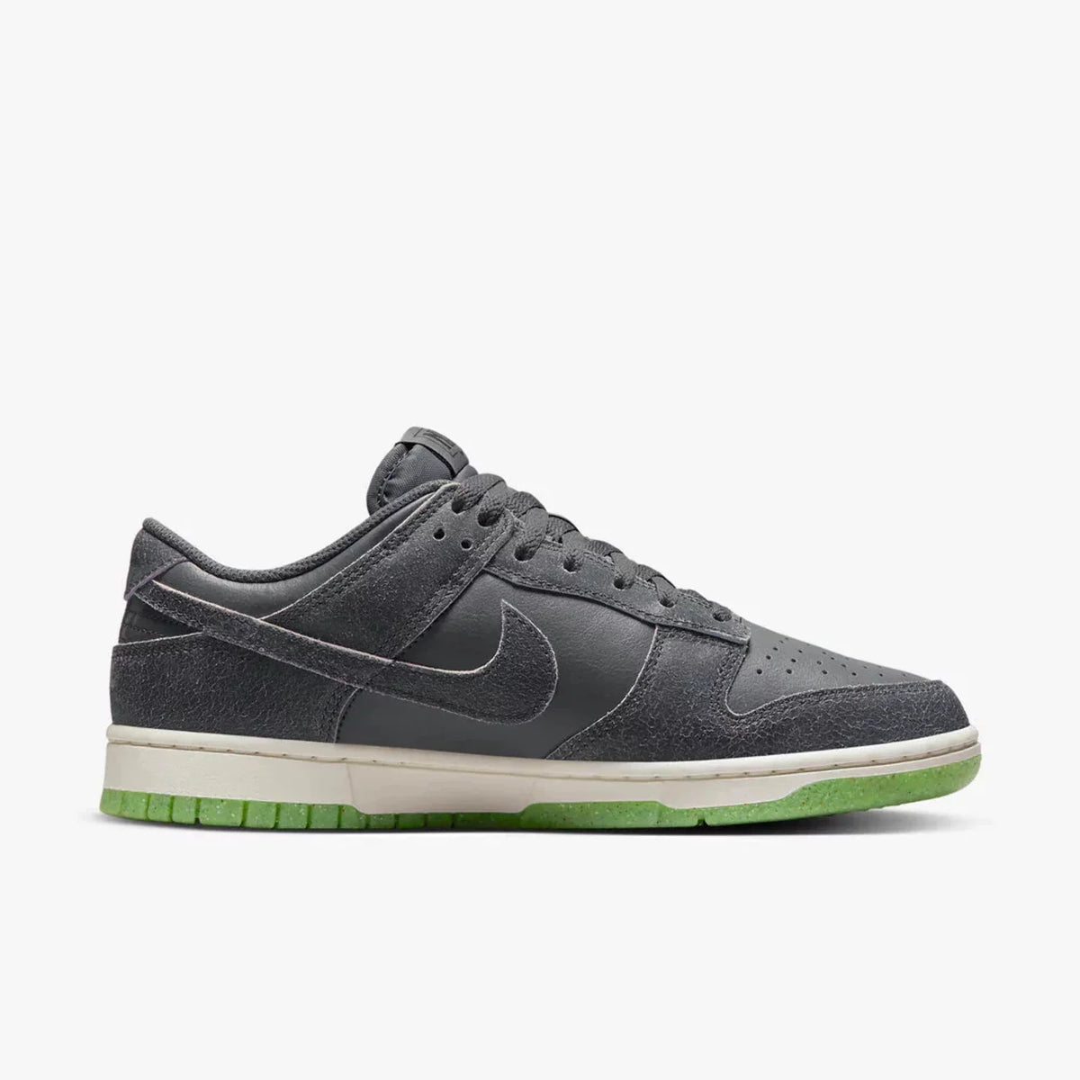 Men's Low Retro Shoes P23508