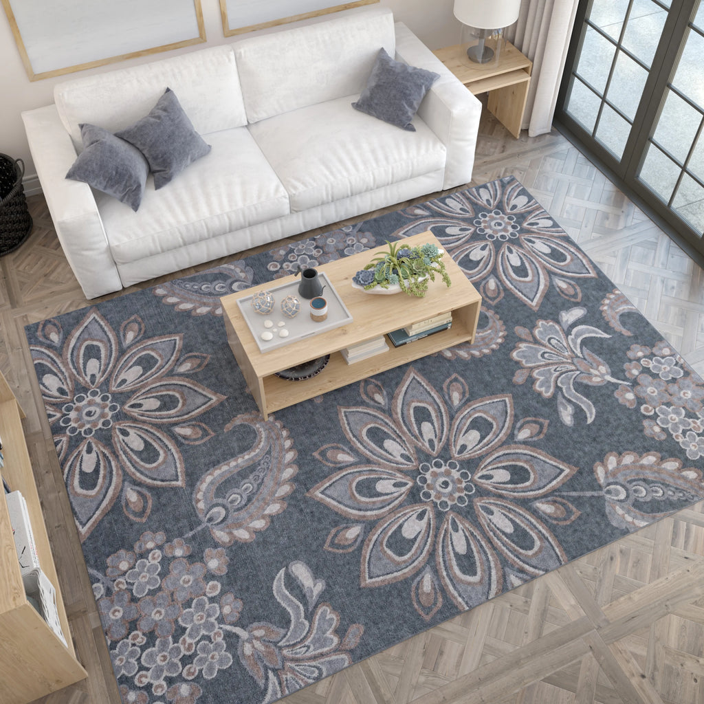 5' x 7' Gray and Cream Polypropylene Indoor Area Rug B42531